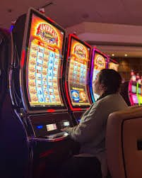 Daftar pertandingan mendatang dengan informasi lengkap Antarmuka Jadwal Pertandingan motorslot